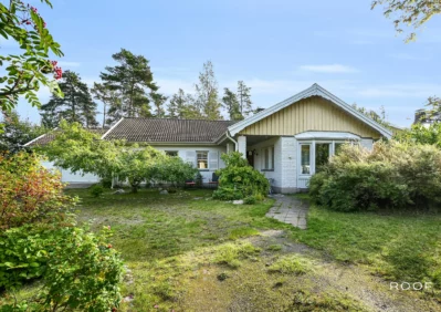 Rusthollinharju 8 - Rusthållsåsen 8